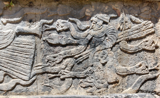 古代战士雕塑