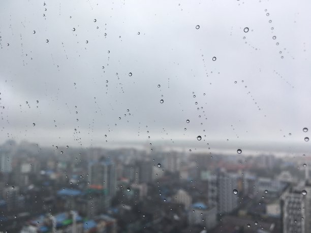 雨天的城市风景