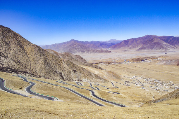 西藏公路风光