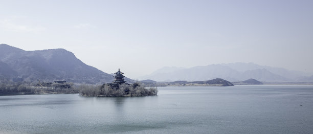 大型商场装饰