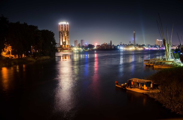 桥梁夜景