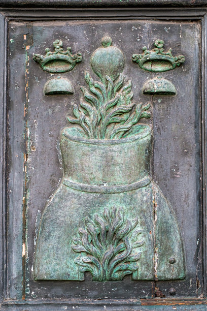 浮雕铜门