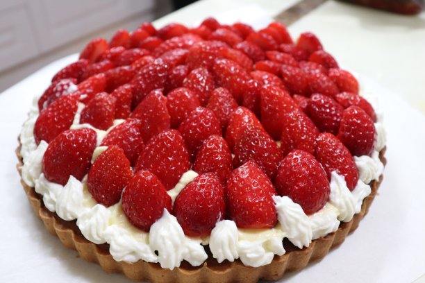 新鲜草莓蛋糕