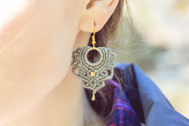 earring