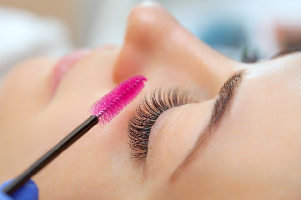 mascara