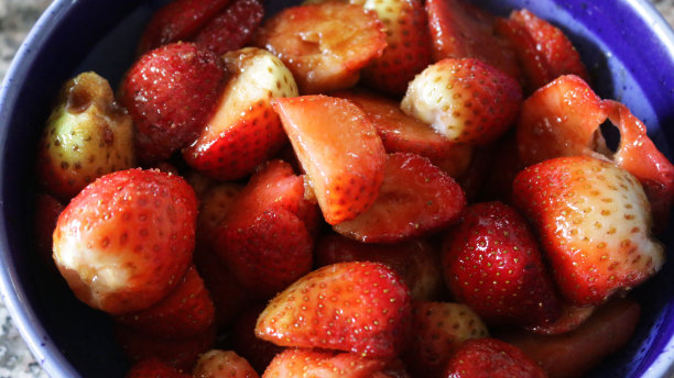 缤纷布丁草莓