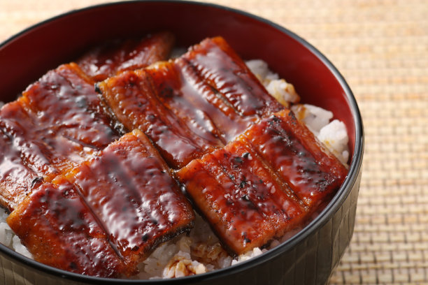 鳗鱼饭