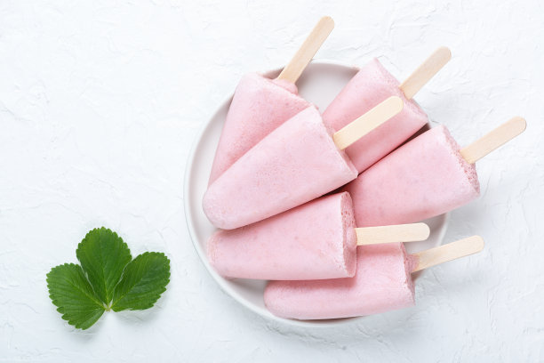 冰淇淋 夏日 粉色 水果