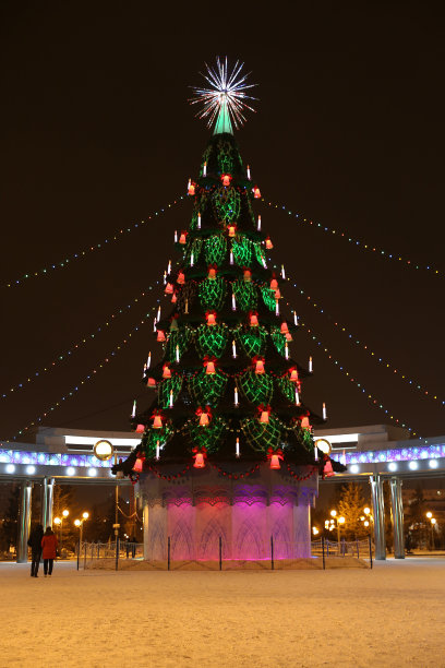 巨型圣诞树