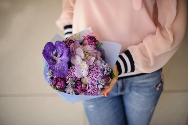 好看的白紫色花朵