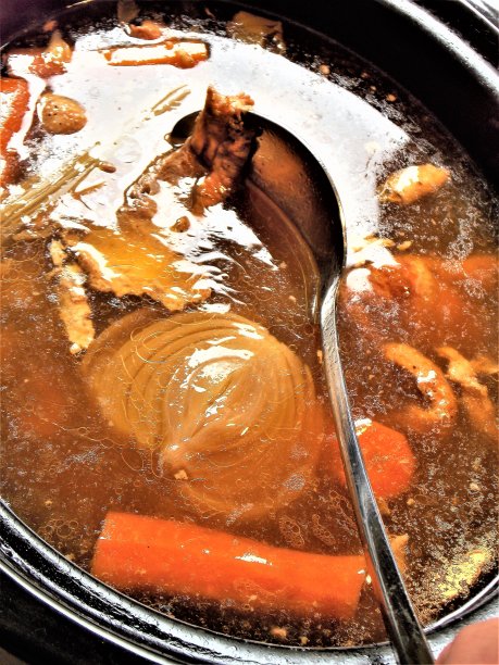 胡萝卜羊肉汤锅