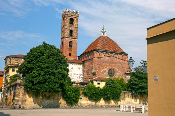 lucca