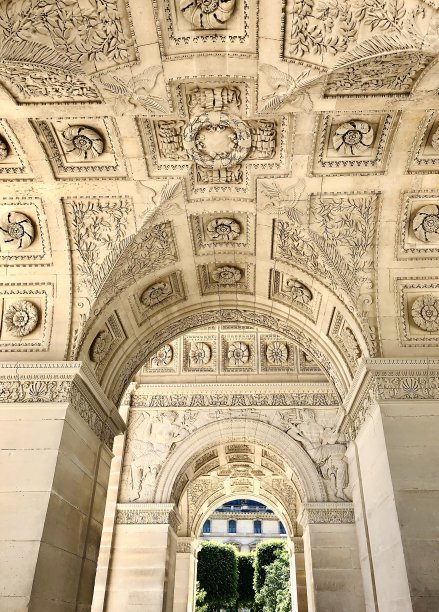 louvre