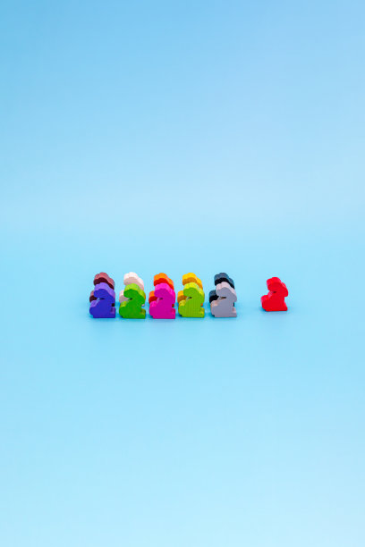 凝聚群众引导群众