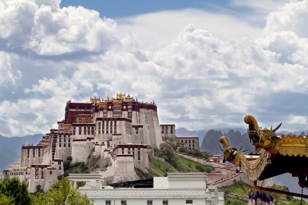 西藏历史建筑