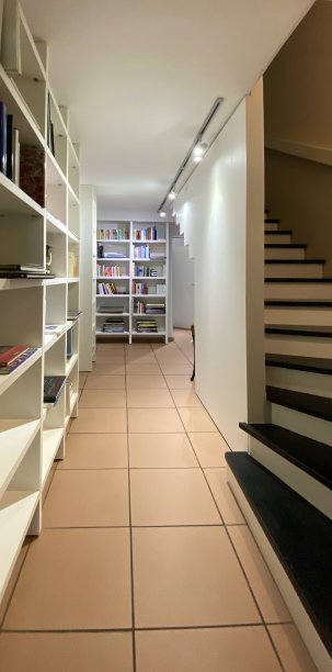 图书馆楼梯
