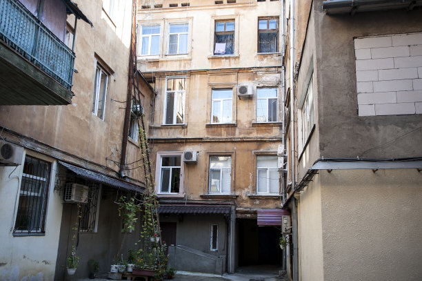 decrepit