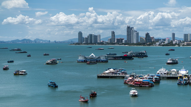 美丽的海边城市