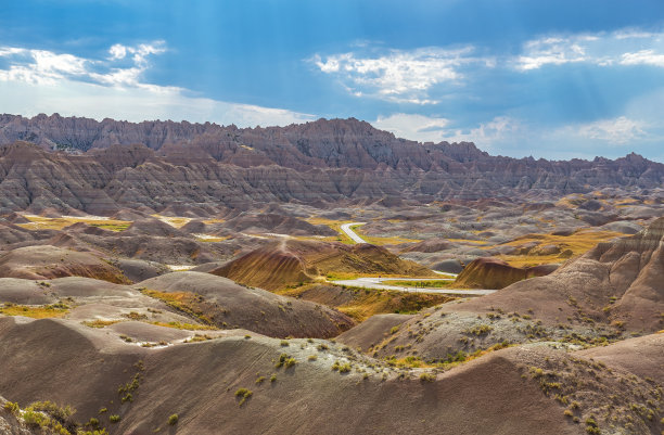 公路小山太阳背景素材