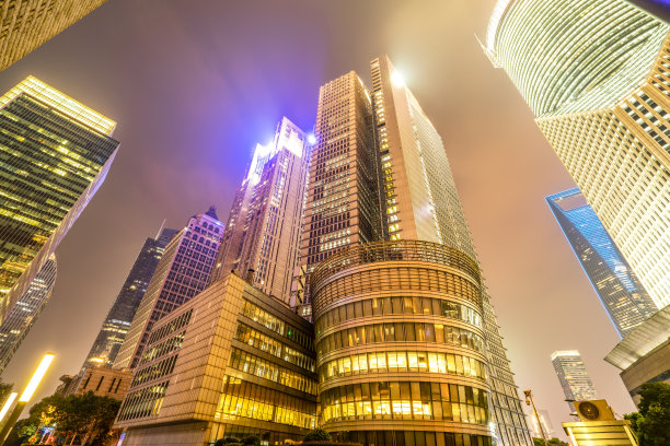 鸟瞰上海的摩天大楼