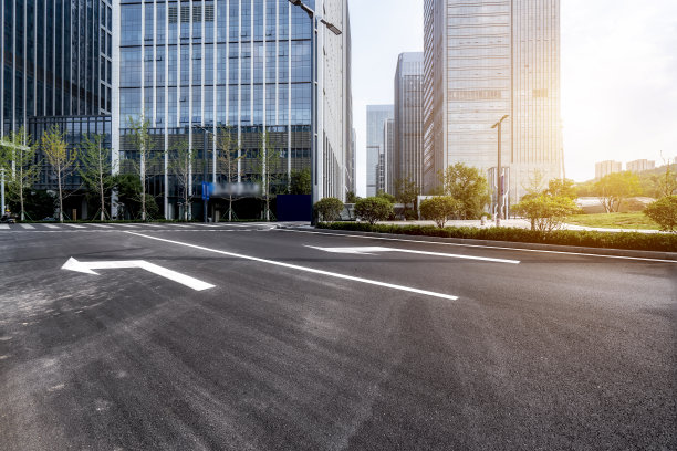 道路广场和重庆城市天际线