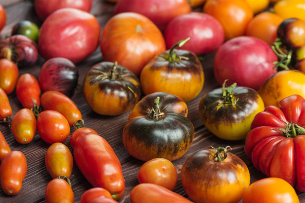 红色大番茄蔬菜水果