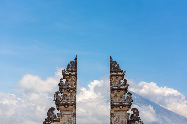 巴厘岛天空之门