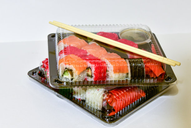盒装寿司
