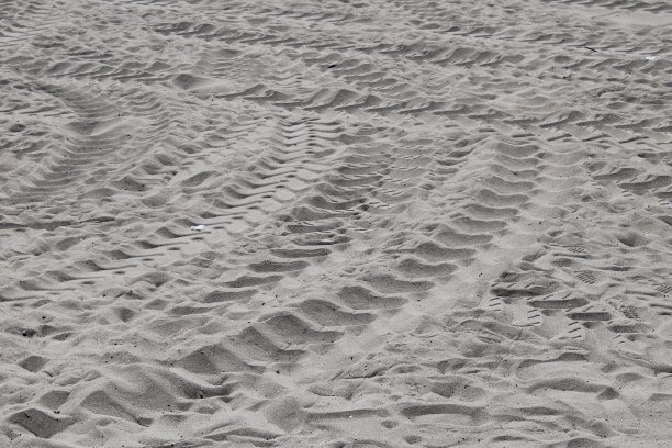 沙滩车痕
