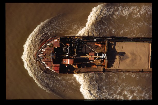 barge