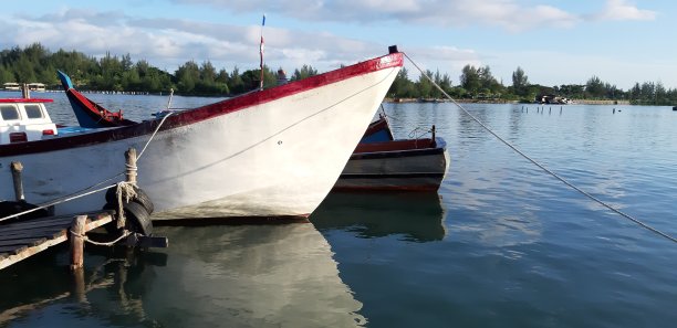旧式轮船
