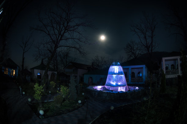 夜光喷泉