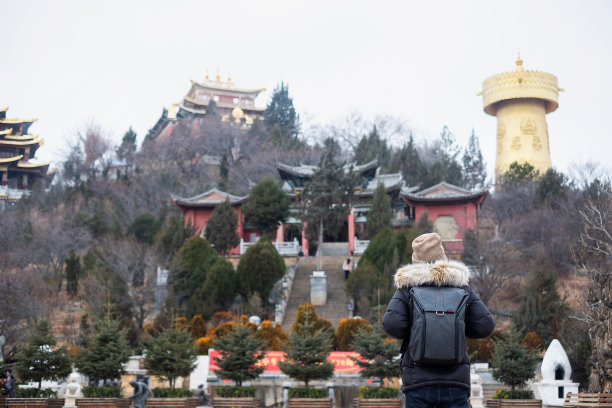 松赞林寺全景