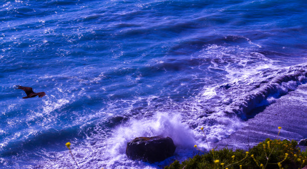 航拍大海沙滩浪花背景素材