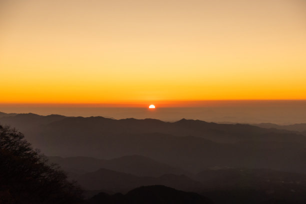 红蓝星空顶