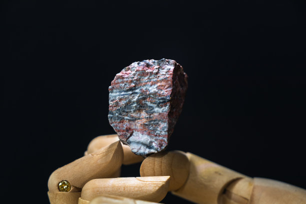 玫红色石材玉石材质