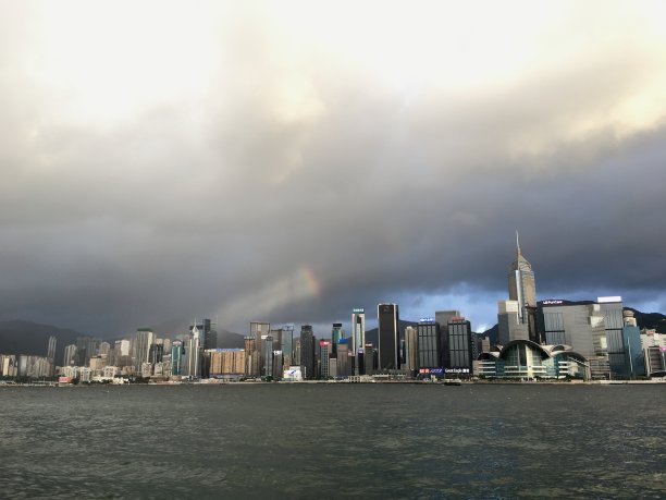 香港维多利亚港彩虹