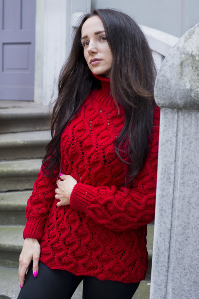 红衣图案优雅美人