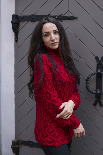 红衣图案优雅美人