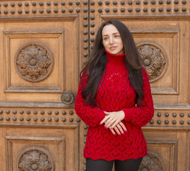 红衣图案优雅美人