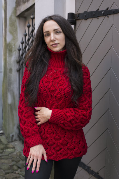 红衣图案优雅美人