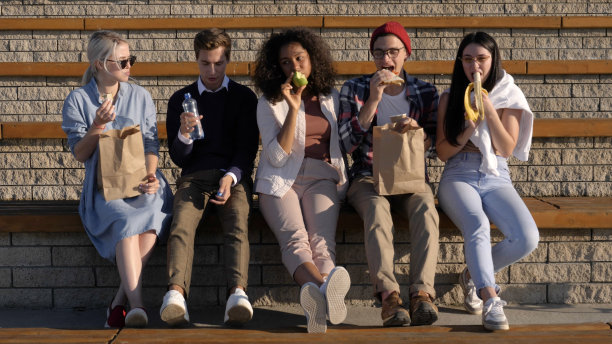 笑脸人物食物角色形象