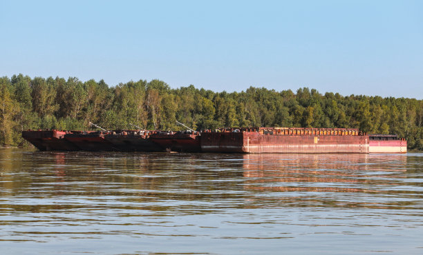 barge
