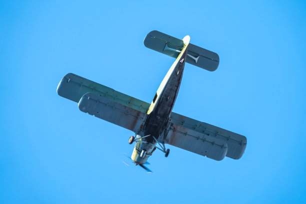 biplanes