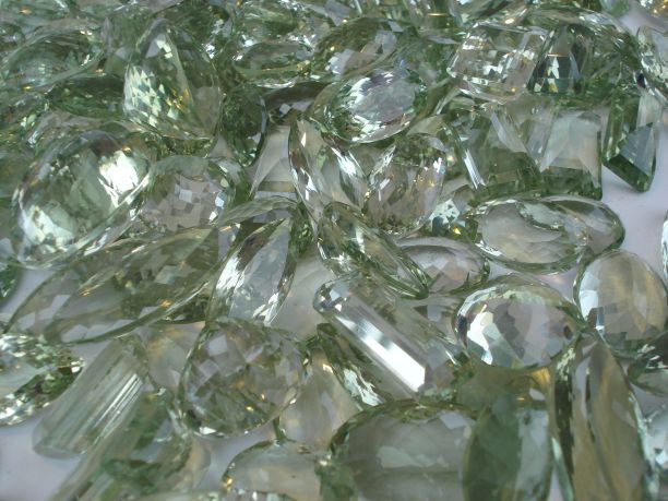 艺术背景透光石