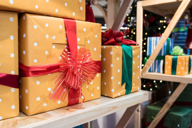 绿色包装盒创意礼品盒