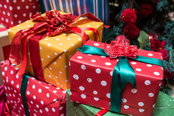 绿色包装盒创意礼品盒