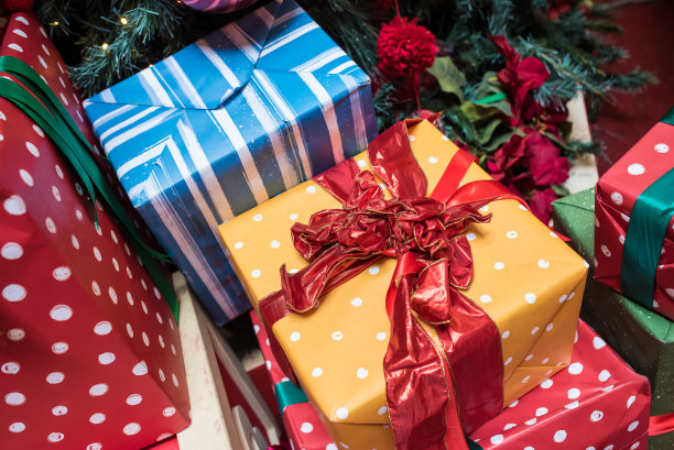 绿色包装盒创意礼品盒