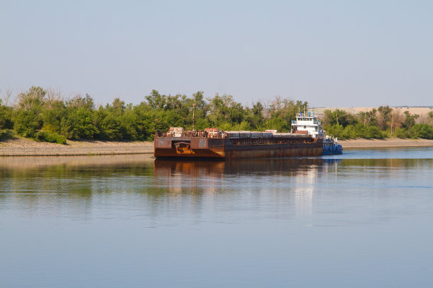 barge