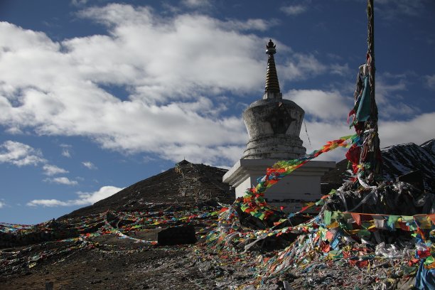 甘孜州地标建筑